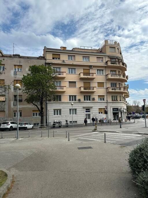 Brand New City Center Apartment Nostalgija Split Extérieur photo