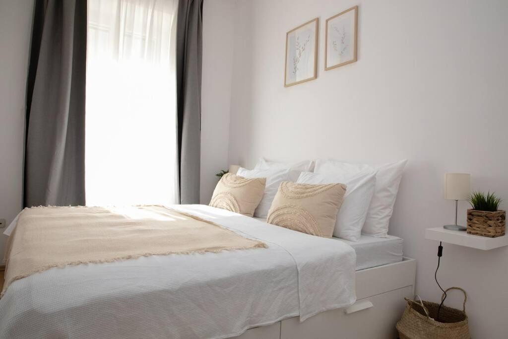 Brand New City Center Apartment Nostalgija Split Extérieur photo